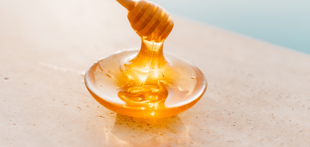 Manfaat Madu untuk Sakit Tenggorokan